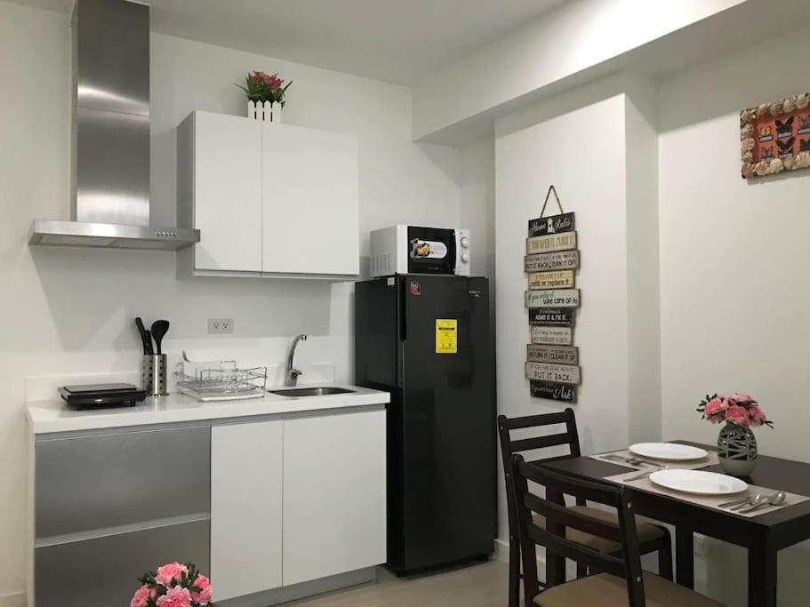 Paranaque, Metro Apartment Manila